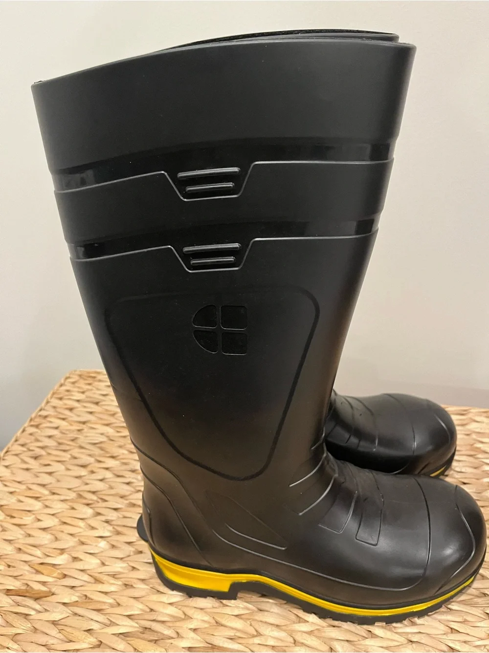 Shoes For Crews Black Tall Slip-Resistant Work Boots (Unisex) (NWOT)